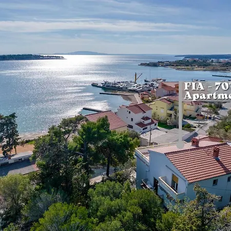 Casa vacanze Fia 70s Rab Town